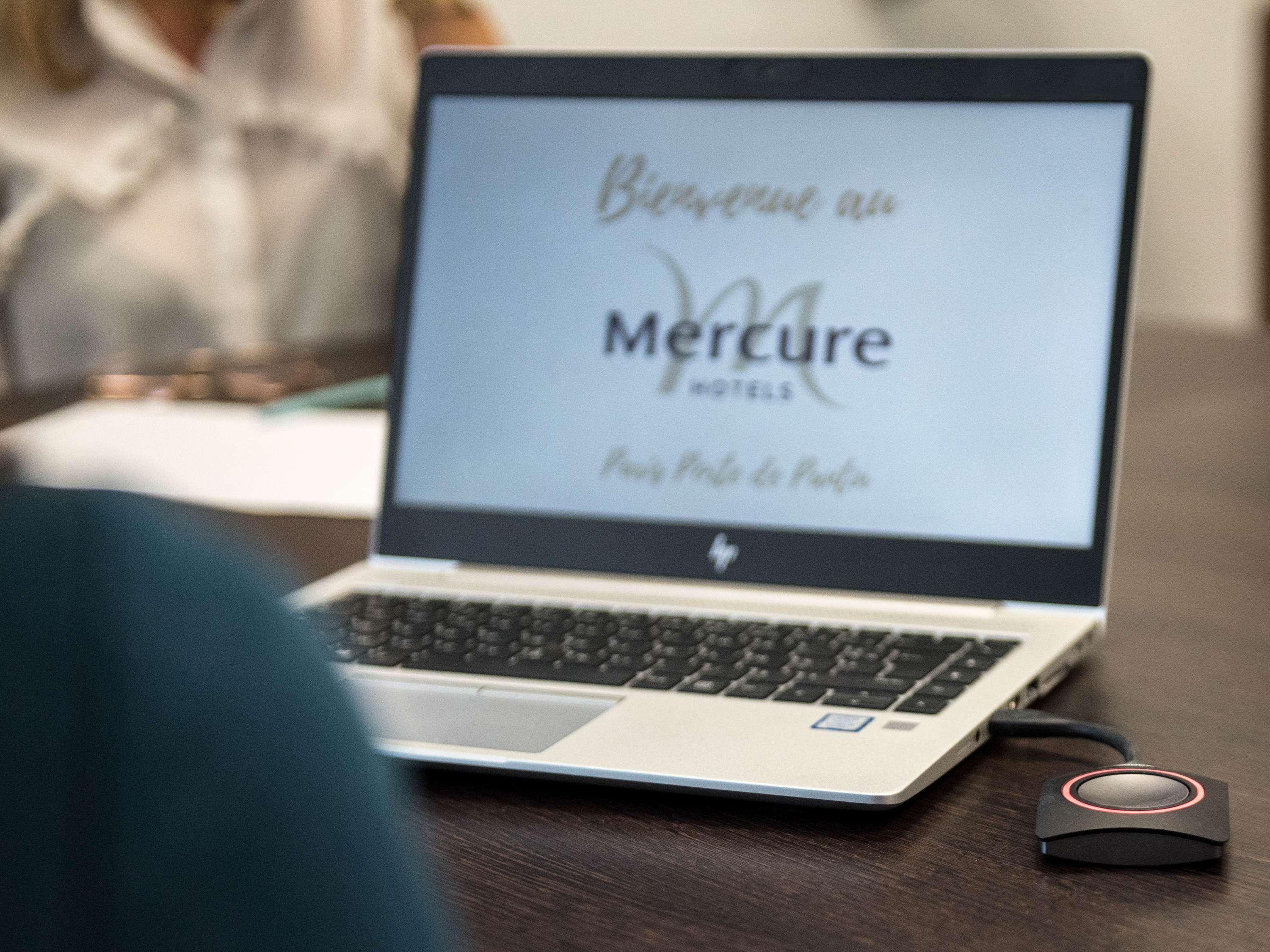 Mercure Paris Porte De Пантен Екстериор снимка