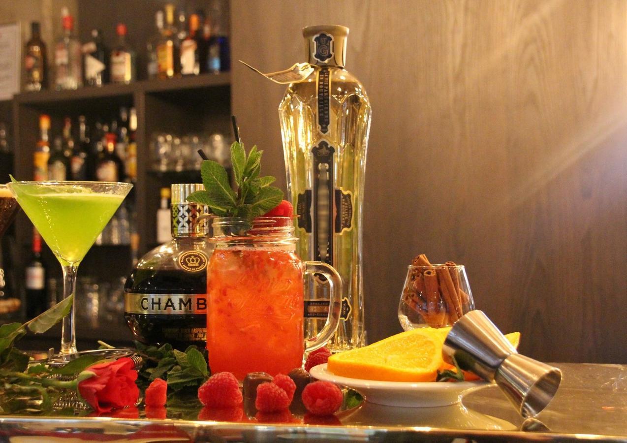 Mercure Paris Porte De Пантен Екстериор снимка